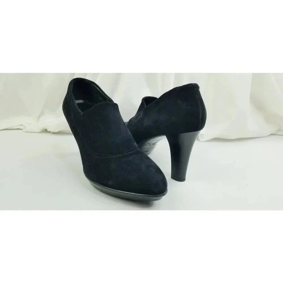 AQUATALIA Size 9.5 Women's Rosetta Black Suede Slip On Point Toe Heeled Bootie - Picture 12 of 13